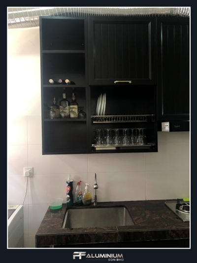 Kitchen Cabinet 