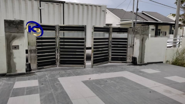 Folding Gate Lorong Permata Lunas 5/3, Bandar Permata Lunas