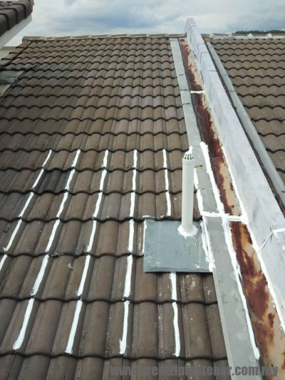 Membaiki Atap Jubin Bumbung Bocor & Kalis Air Bumbung Di Negeri Sembilan