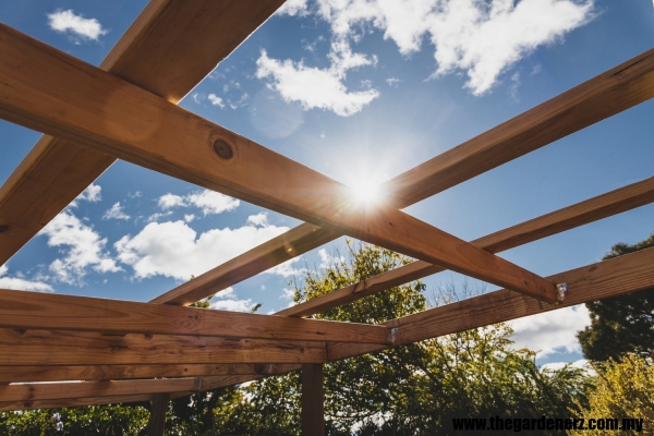 Pergola Kayu Landskap Di Kuala Lumpur