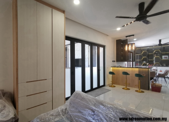 Full House Renovation & Custom Furniture In Pekan Nanas