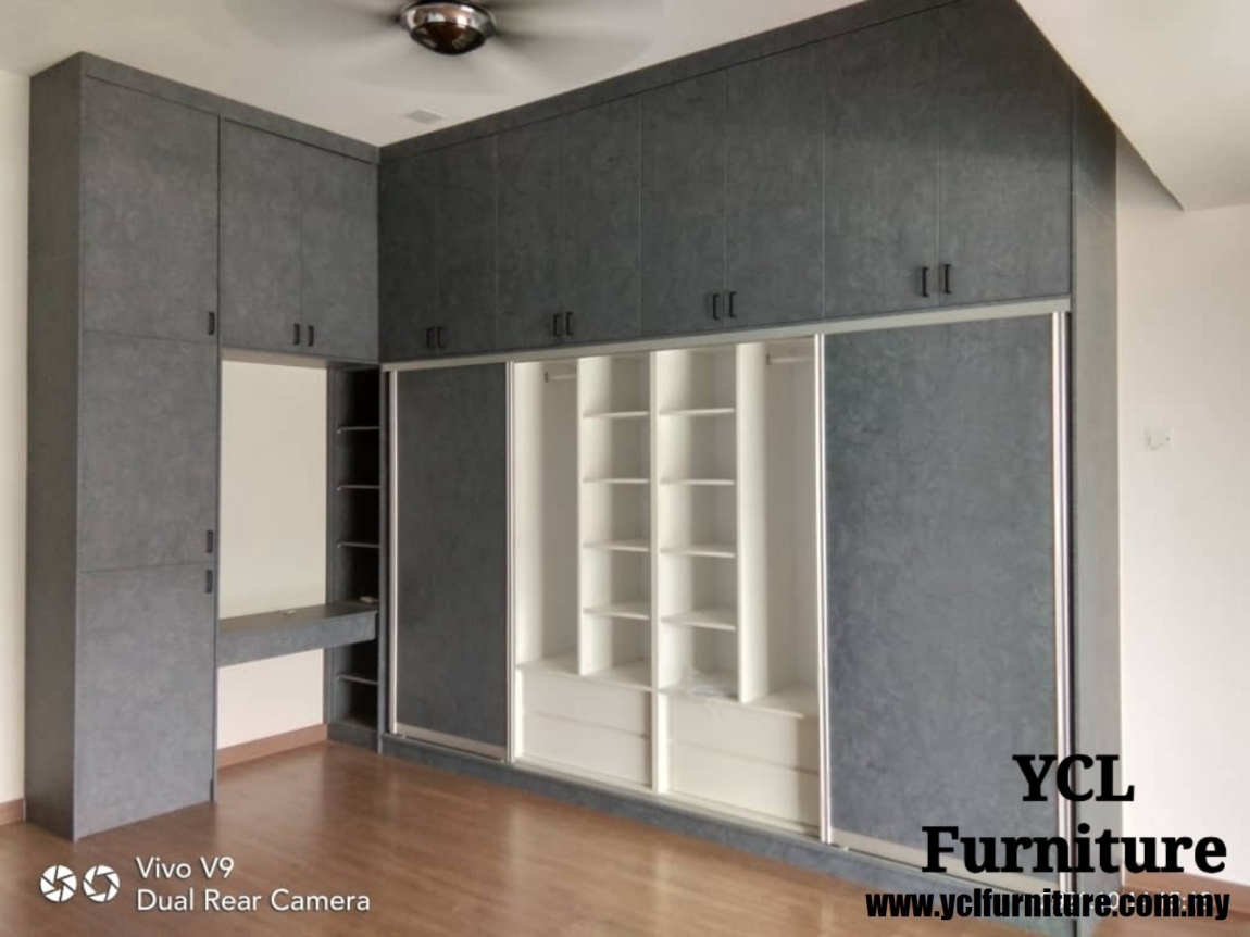 Selangor & Klang Valley Custom Wardrobe Sample Custom Wardrobe - Selangor / Kuala Lumpur / Ampang / Puchong / Rawang Wardrobe Malaysia Reference Renovation Design 