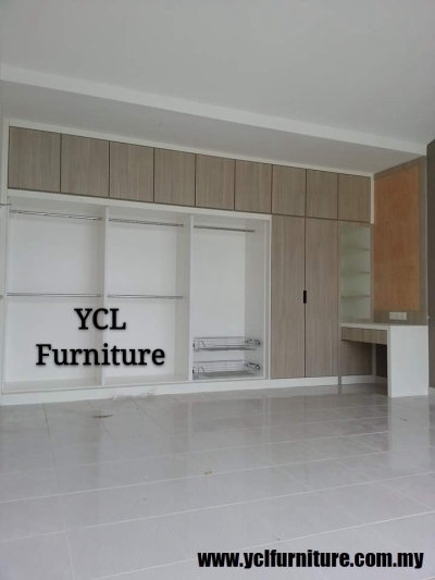 Kuala Lumpur Custom Wardrobe Design Compare