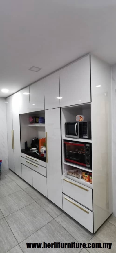 Kabinet Dapur Papan Plywood Johor Bahru