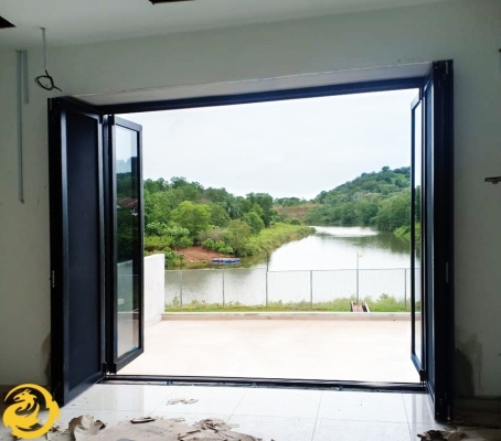 Folding door