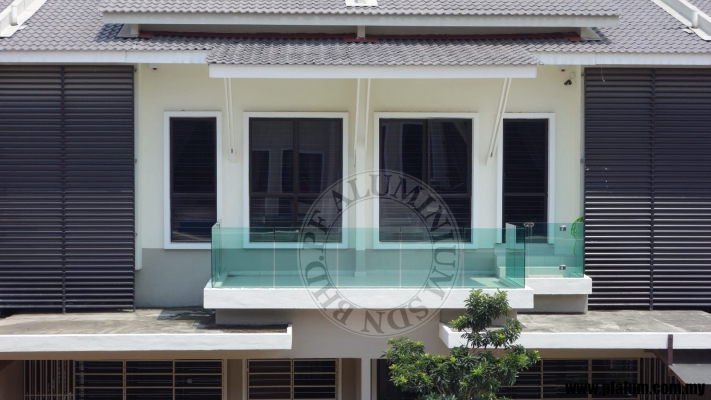 Samples of Tempered Glass Fencing & Balcony Glass Fencing in Negeri Sembilan