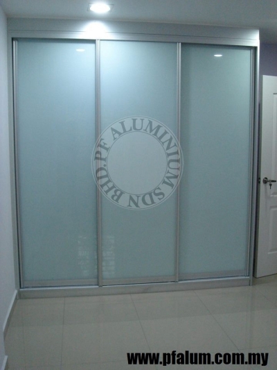 Ready Installed Aluminium Wardrobe Sample In Seremban