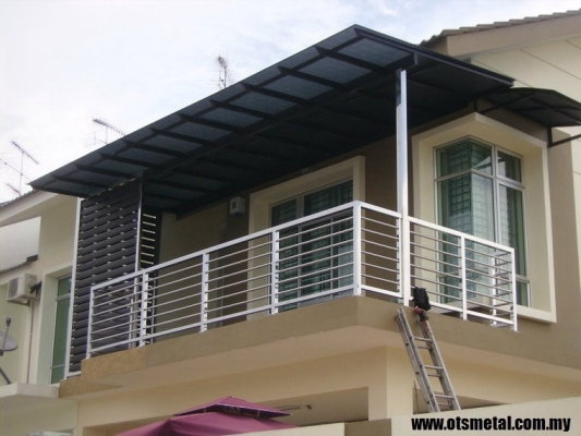 Balcony Polycarbonate Awning Roof Design Sample In Johor Bahru