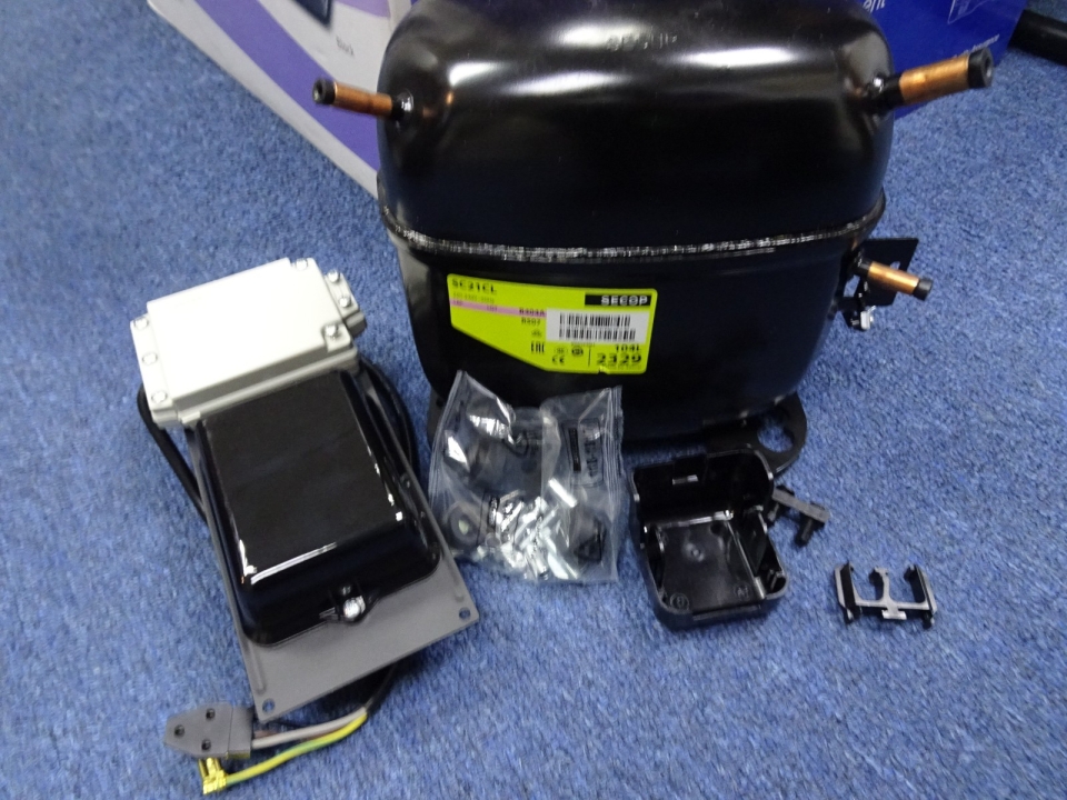 DANFOSS (SECOP) UNIVERSAL COMPRESSOR SC21CL 104L2329 WITH SERVICE KIT (R404A/R507) - 220-240V/50HZ