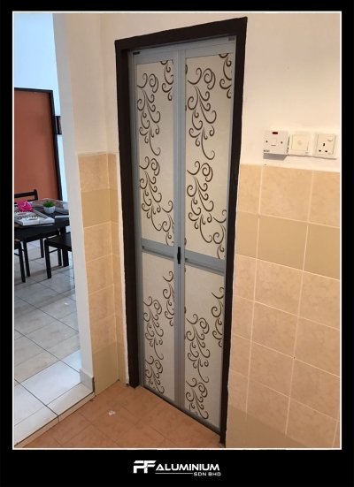 Bi-Fold Door 