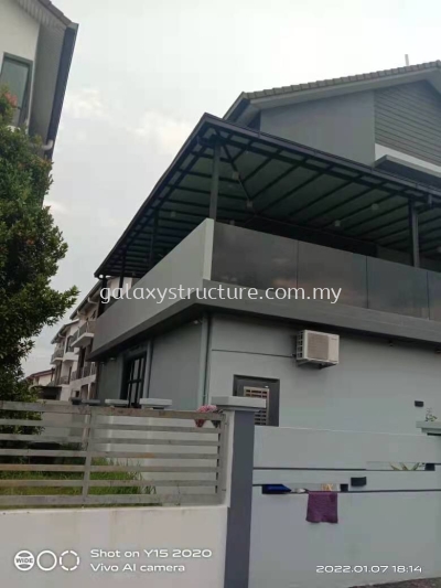 To dismantle old Pvc gutter,supply and install new pvc gutter with paint @ Lorong Gelang 1B, Bandar Puteri, 41200 Klang.