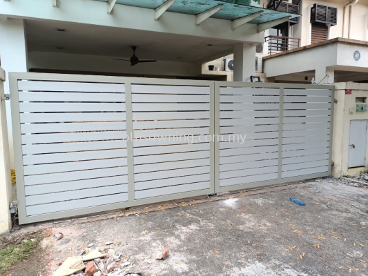 SWING GATE WITH MIX ALUMINIUM @JALAN PUTRA INDAH 9/31, SUBANG JAYA, SELANGOR