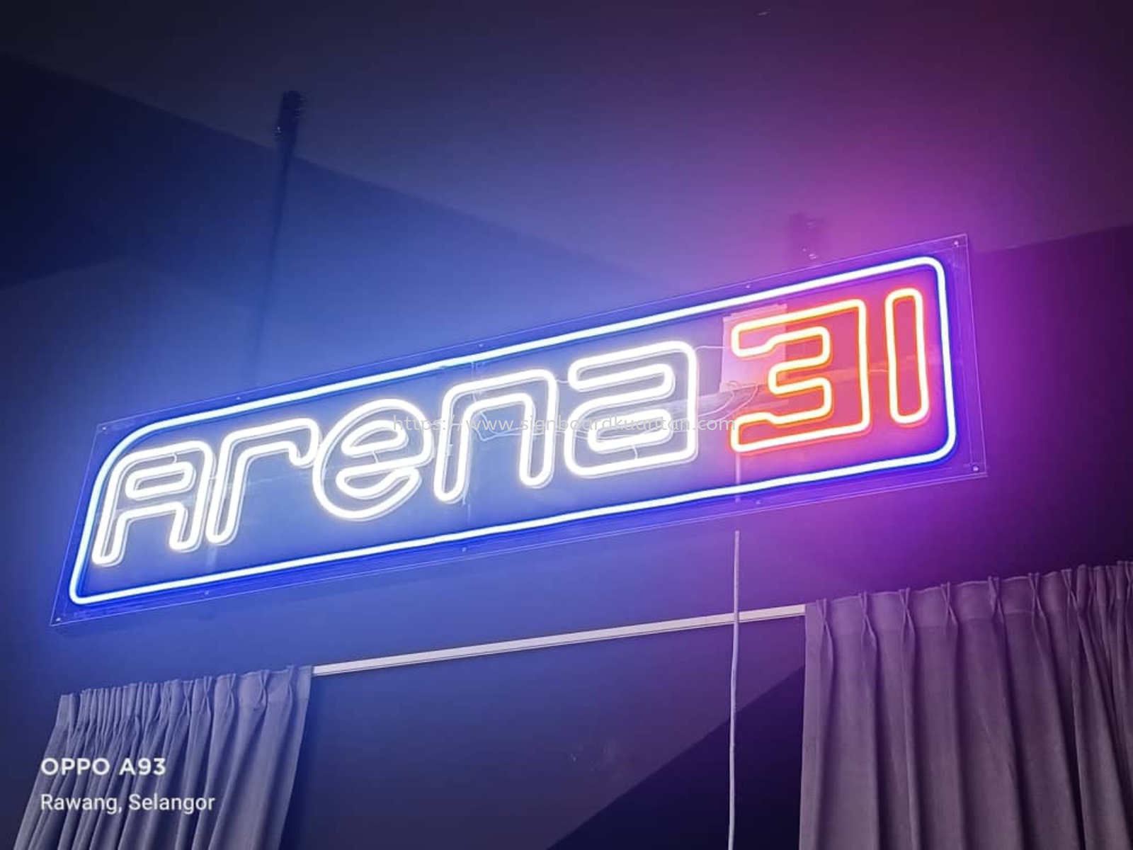 ARENA 31 LED NEON SIGN 