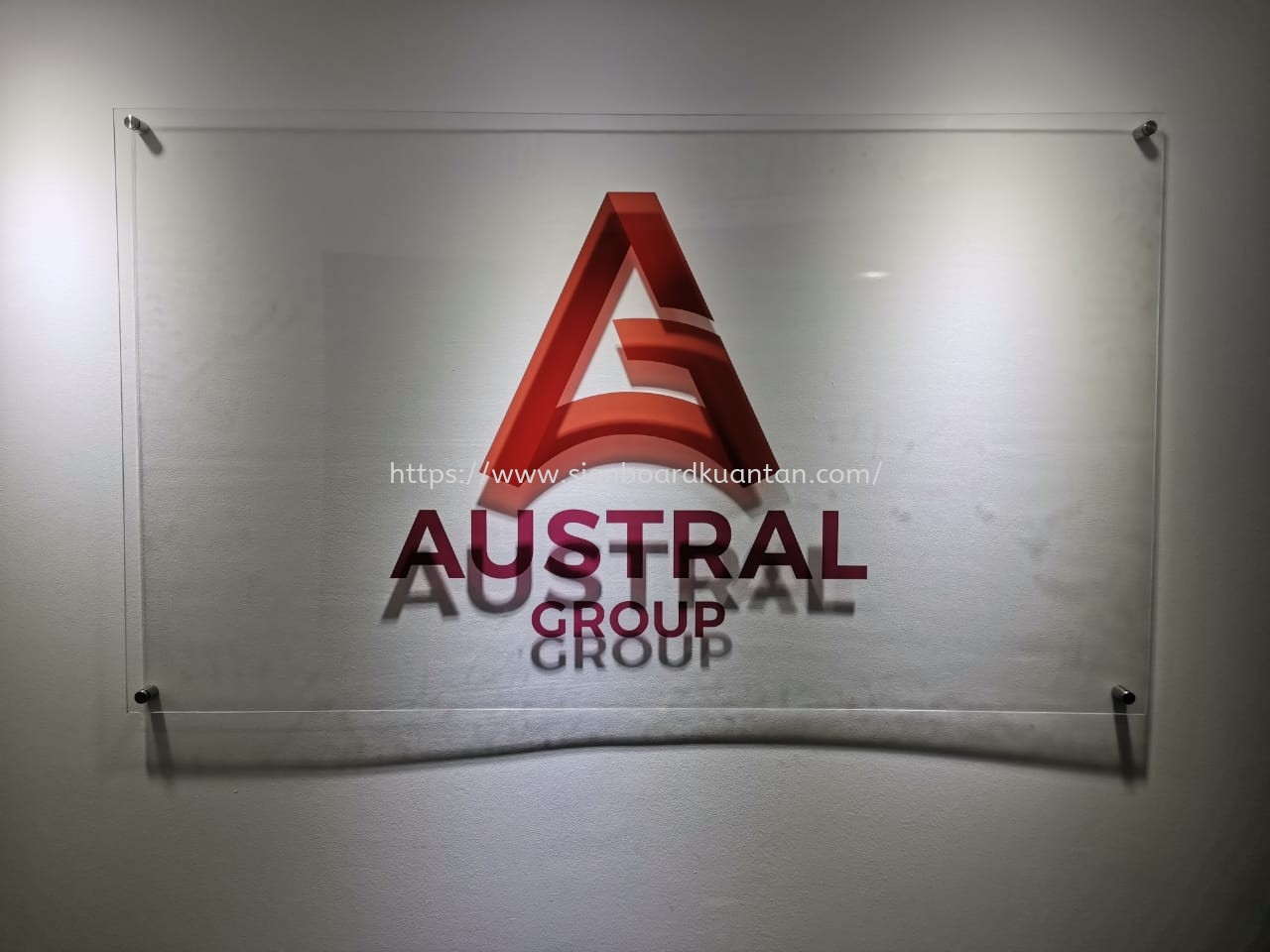 AUSTRAL ACRYLIC POSTER FRAME AT KUANTAN