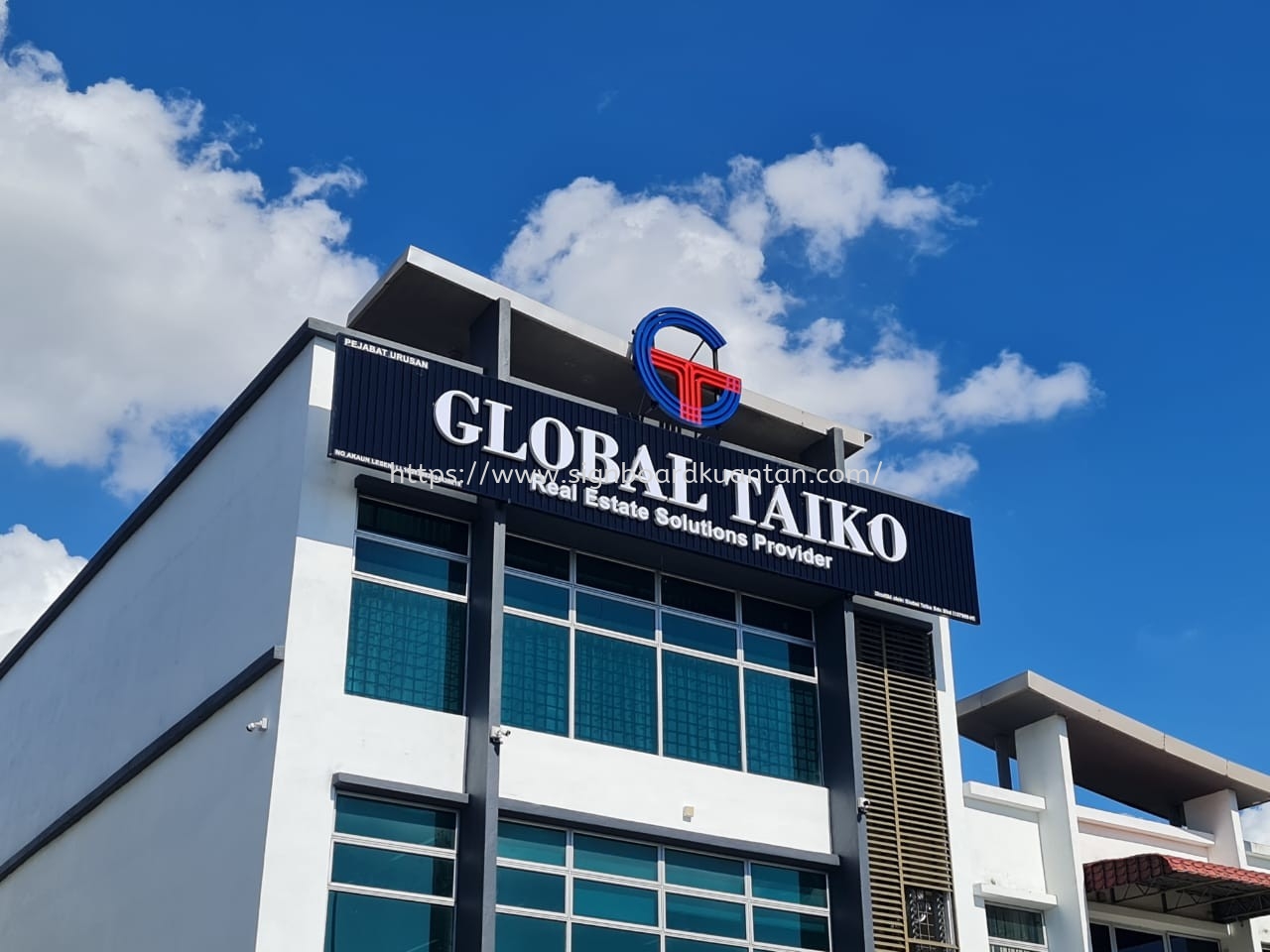 GLOBAL ALUMINIUM PANEL 3D LED BOX UP SIGNAGE AT KUANTAN