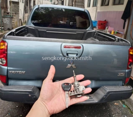 repair mitsubishi triton car lock