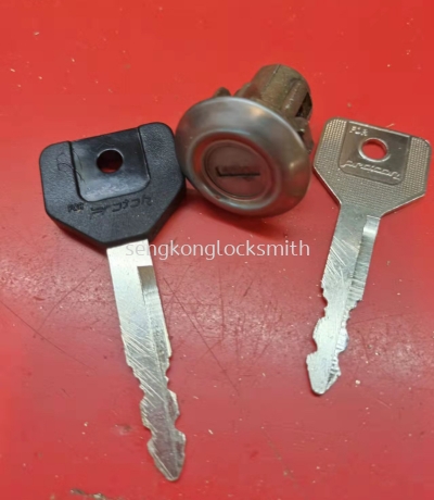 Repair proton saga car lock