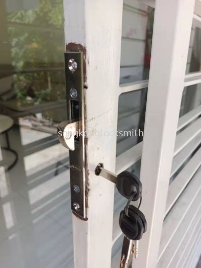 replace iron door lock