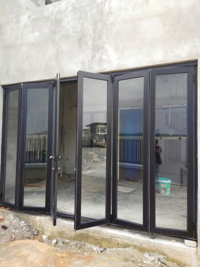 Malaysia Selangor folding door