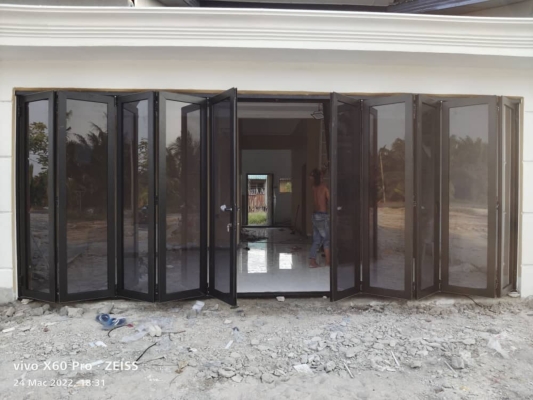 Malaysia Selangor folding door