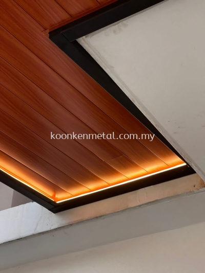 ACP with Woodgrain Aluminium Strips Ceiling