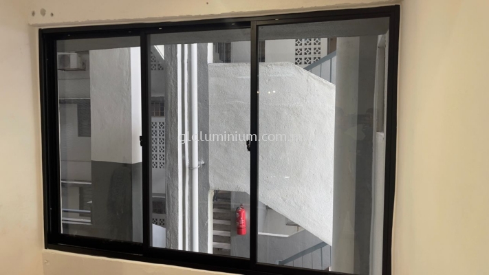 sliding windows 3 panel@Menara Alpha Condominum, jalan 4A/27A,kuala Lumpur 