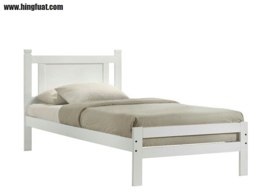 1050 Wooden bed