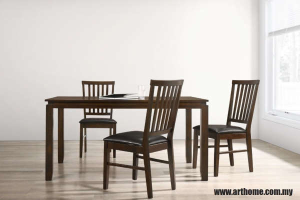 BRITISH DINING SET 1+4