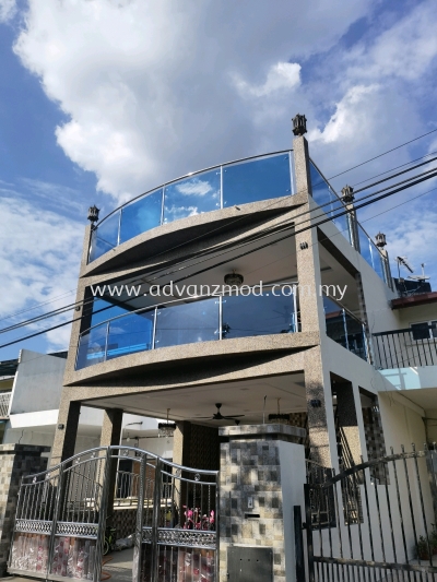 Stainless Steel Curve Balcony Glass Railing With 12mm Tempered Blue Tinted Glass  