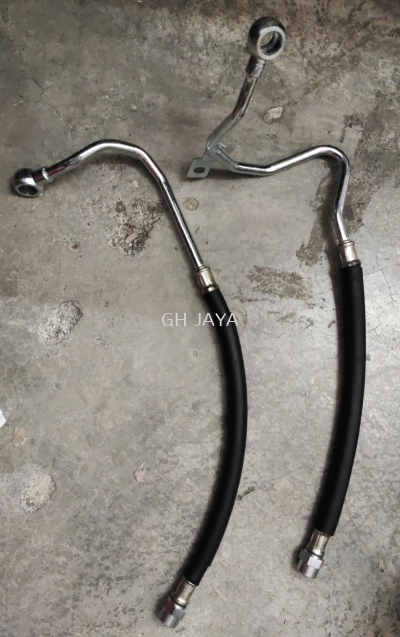 MITSUBISHI TRITON 4X2 OIL COOLER HOSE ( MN135716 ) ( MN135715 ) 