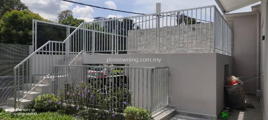 HAND RAILING WITH GALVANISED@JALAN 14/4, PETALING JAYA, SELANGOR