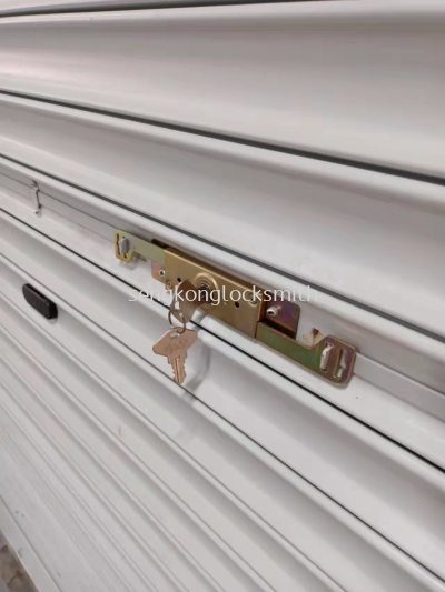 install and replace roller shutter lock