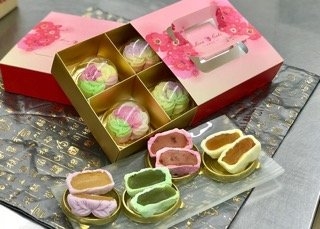 Flowery Series QQ Snowy Moon cake 60g 4pcs