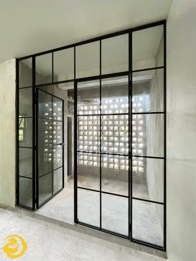 swing door