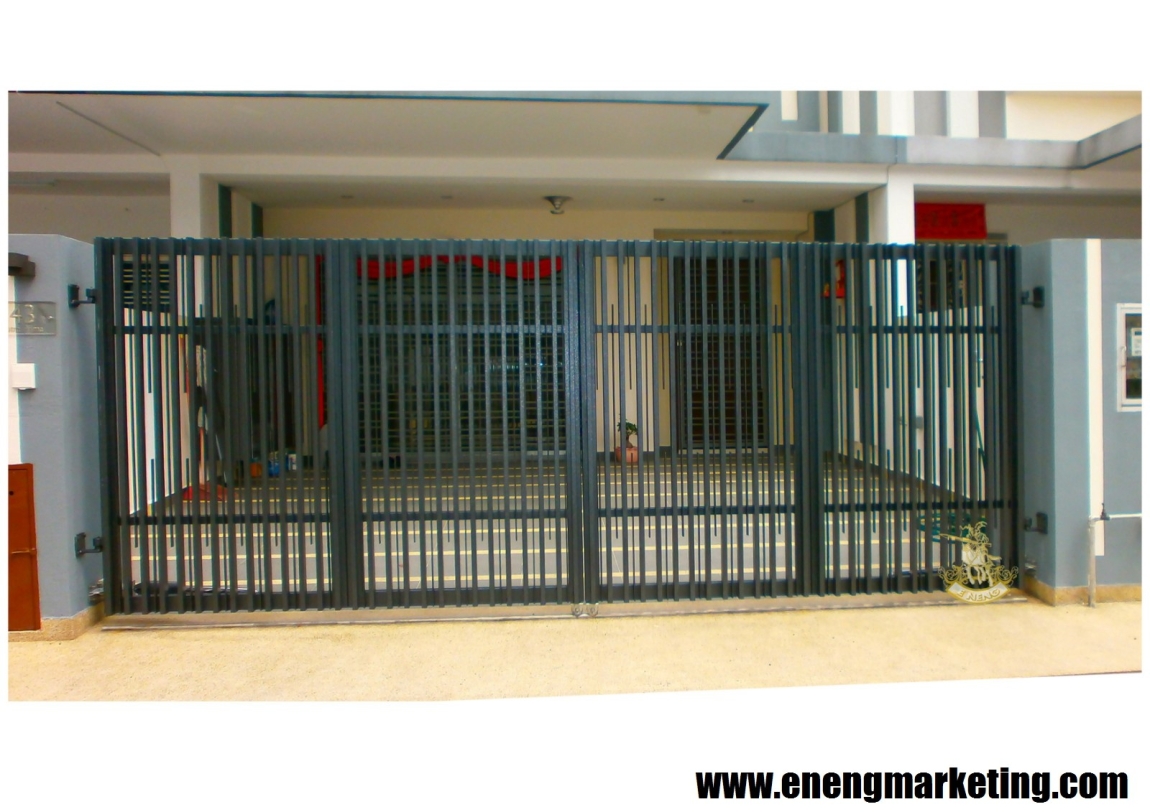 MSG 30- Mild Steel Folding Gate Mild Steel Folding Gate Gate Malaysia Reference Renovation Design 