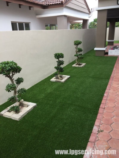 Rujukan Rumput Tiruan Rumah Taman - Batu Pahat