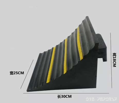 Triangle Rubber Tyre Parking Stopper