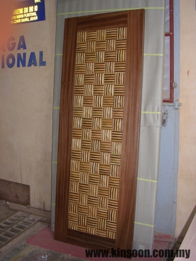 Rujukan Pintu Kayu Kayu Pepejal Malaysia