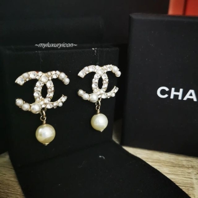 Chanel Earring