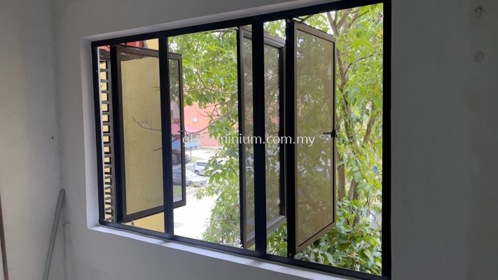 casement window 3 panels @Bandar Sri Damansara 