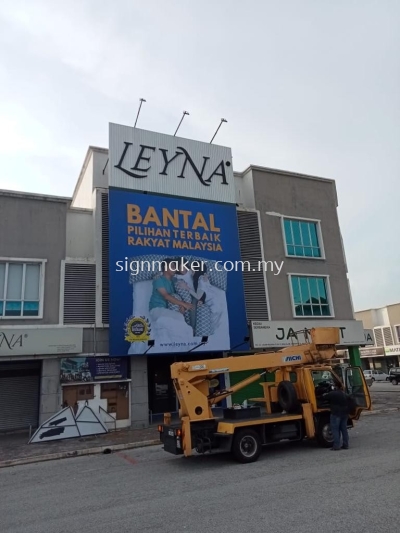 Billboard installed at Klang 