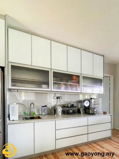 White Door Aluminium Kitchen Cabinet 