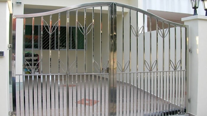 Classic Stainless Steel Mix Aluminium Design Gate - Sky Horse Classic 016