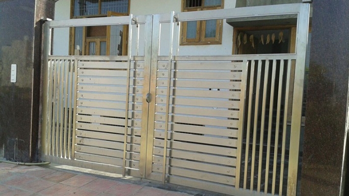 Classic Stainless Steel Mix Aluminium Design Gate - Sky Horse Classic 018