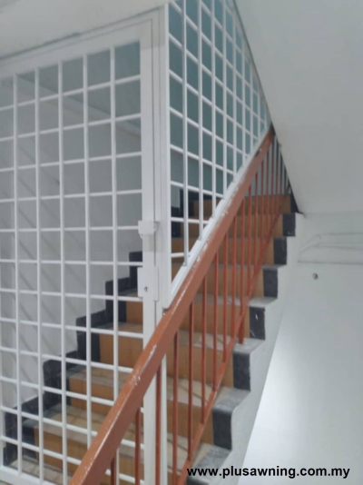 Staircase Cage Grille Door Design Reference