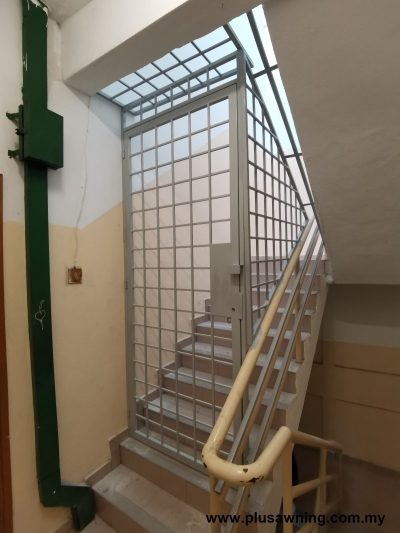 Staircase Cage Grille Door Design Reference