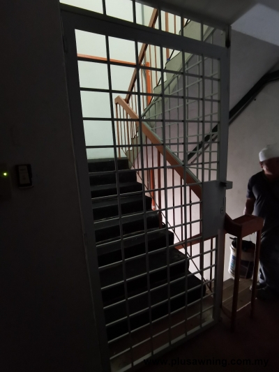 Staircase Cage Grille Door Design Reference