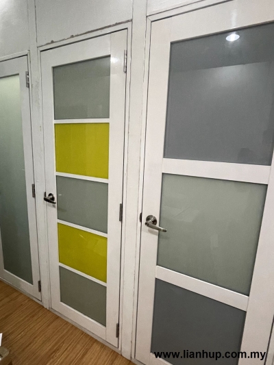 Kajang Aluminium Swing Door Reference