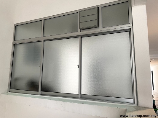 Contoh Tingkap Gelongsor Aluminium