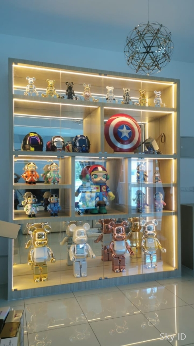 Display Cabinet